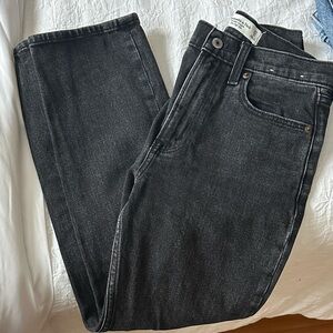 Abercrombie Ultra High Rise Ankle Straight Jean